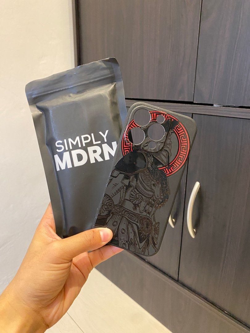 SimplyMdrn Brand iPhone 15 Pro Cases (Category: Cases & Sleeves) located in Caloocan City. Submitted by fddpy (Listing ID 1354997773, Image 3). Description: Selling this Simply Mdrn Brand iPhone 15 Pro cases for 300 EACH - Never been used. - Bought it for 1,500. You can check their site. - Lalamove or LBC only. Meet up if malapit. .