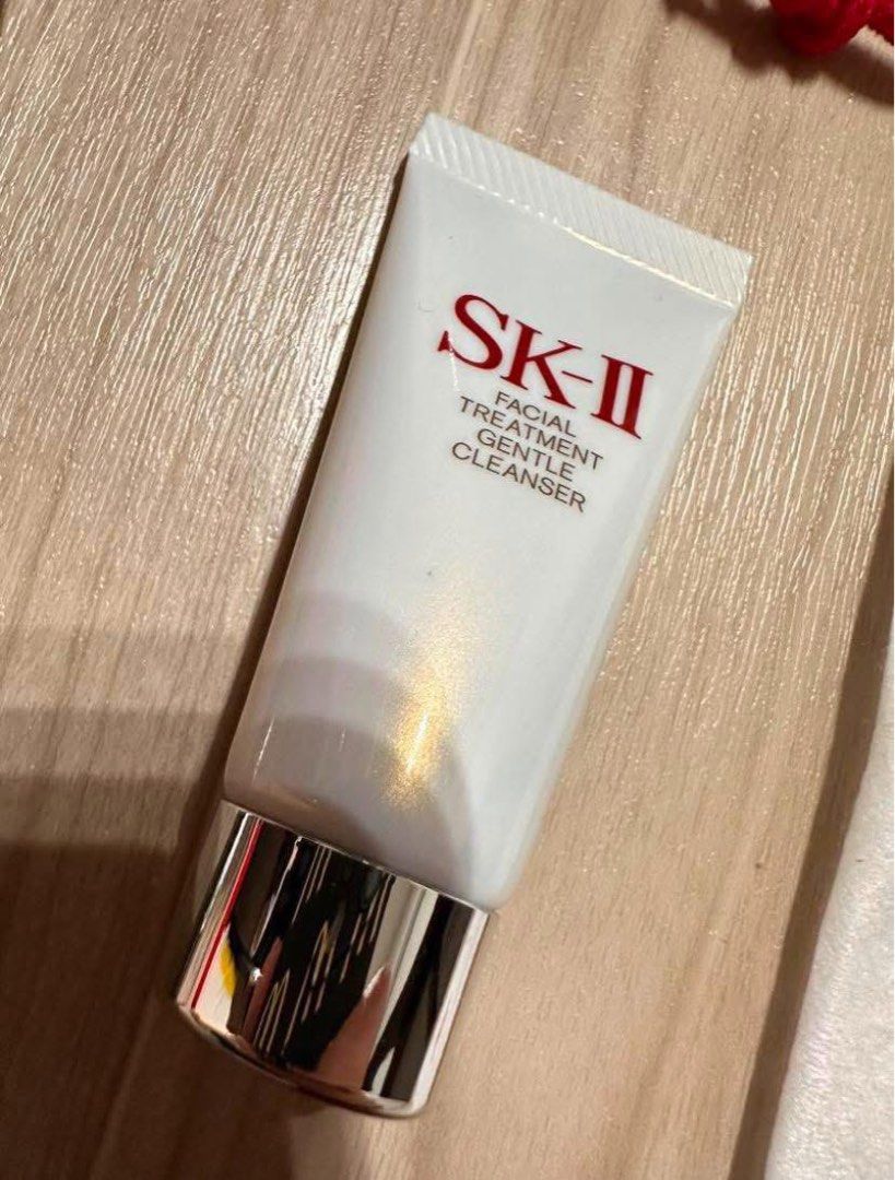 SK-II Facial Cleanser Sample (Category: Face Care) located in Del Monte. Submitted by pageturner_digital (Listing ID 1354990886, Image 1). Description: SK-II Facial Cleanser Sample – ₱350 Hi! I’m decluttering and selling my SK-II Facial Cleanser Samples. ✔ Condition: Brand new, unused Received as freebies when I purchased my SK-II 75mL Essence I have multiple pieces available 💖 SK-II is one of the best skincare brands! These cleansers are great 