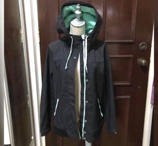 (Category: ) located in . Submitted by ykljames (Listing ID 1354950992, Image 1). Description: .