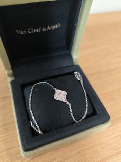（分類：）位於 。 由 martinwatches 提交（商品編號 1354946264，圖片 1）。簡介： 。