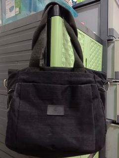(Kategori: ) berada di . Dikirim oleh thabitastuff (ID iklan 1355090488, Gambar 1). Deskripsi: .