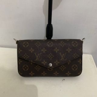 (Kategori: ) berada di . Dikirim oleh gee.closet (ID iklan 1355006643, Gambar 1). Deskripsi: .