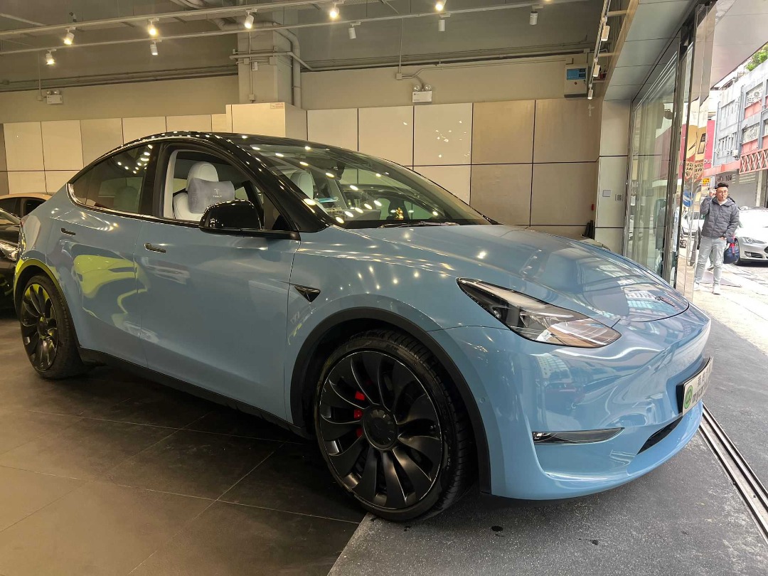 Tesla MODEL Y PERFORMANCE Auto62863174636033111