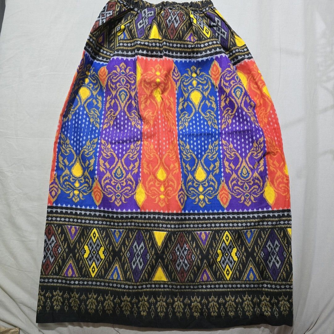 Thai Costume for Girls (Category: Babies & Kids Fashion) located in Manila. Submitted by seriseristore (Listing ID 1355096212, Image 3). Description: Fits 12-13 years old. Top and Skirt only. No other accessories included..