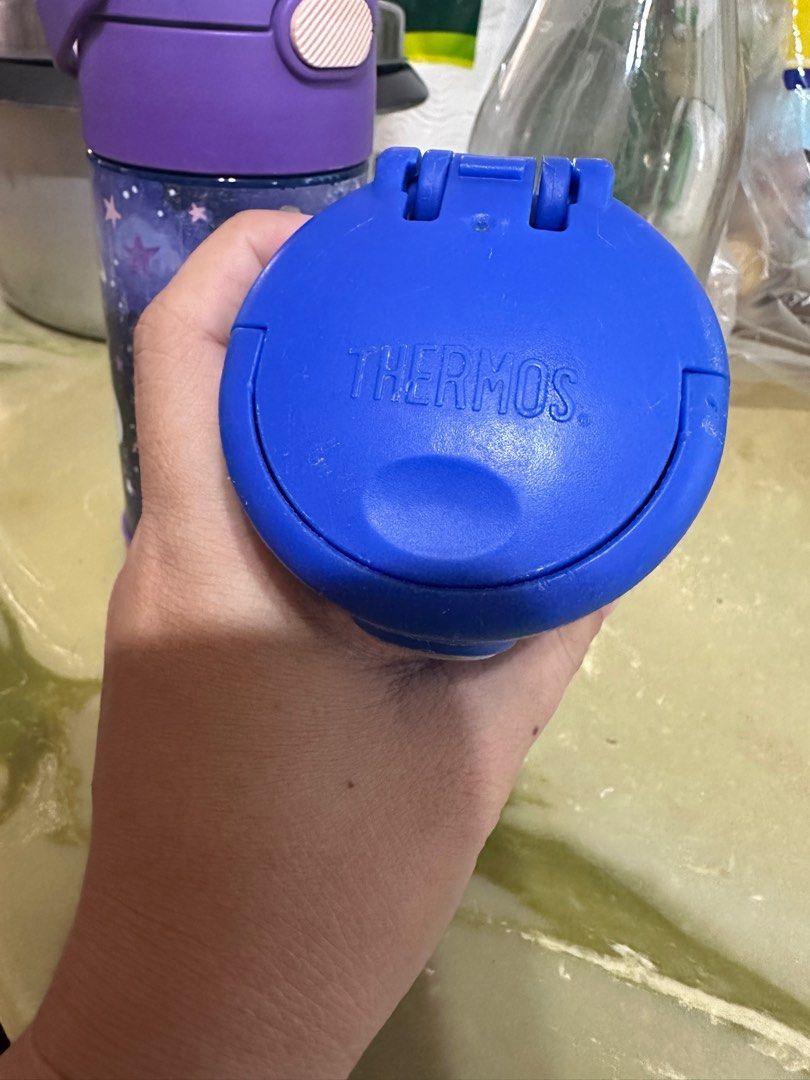 Thermos water bottle (Category: Water Bottles & Tumblers) located in Manila. Submitted by maryjoremf13085 (Listing ID 1354959462, Image 3). Description: Thermos brand Euc Unicorn and pj mask Good for preschooler 500 each.