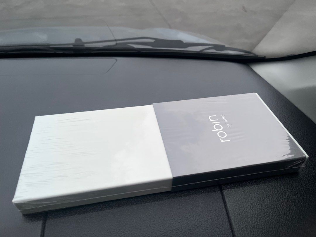 Ultra rare razer phone (Category: Android Others) located in Makati City. Submitted by luisbiton (Listing ID 1355048776, Image 1). Description: Ultra rare razer phone sealed Collector item For razer super fan .
