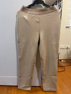 Uniqlo Beige Stretchable Pants