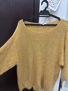 (Category: ) located in . Submitted by reenewardrobe (Listing ID 1355036528, Image 1). Description: .