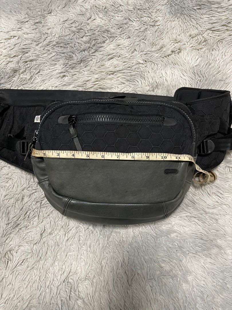 VISVIM Lumbar Hexagon Waistbag (Category: Luxury Bags & Wallets) located in Bauang. Submitted by thriftypockets92 (Listing ID 1355084345, Image 3). Description: .