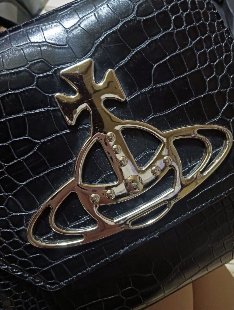 Vivienne Westwood ORB Crocodile Bag (Category: Luxury Bags & Wallets) located in Manila. Submitted by collectin (Listing ID 1354988396, Image 3). Description: .