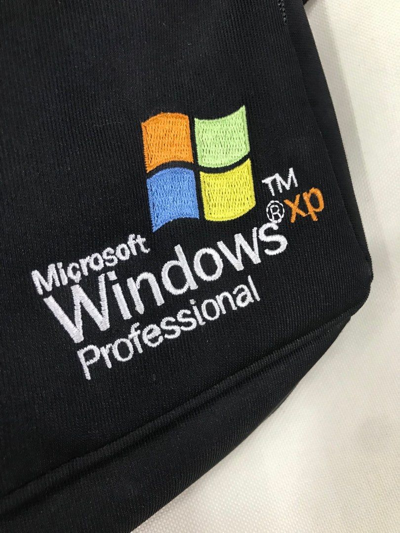 Window XP slingbeg Y2K, Men's Fashion, Bags, Sling Bags on Carousell