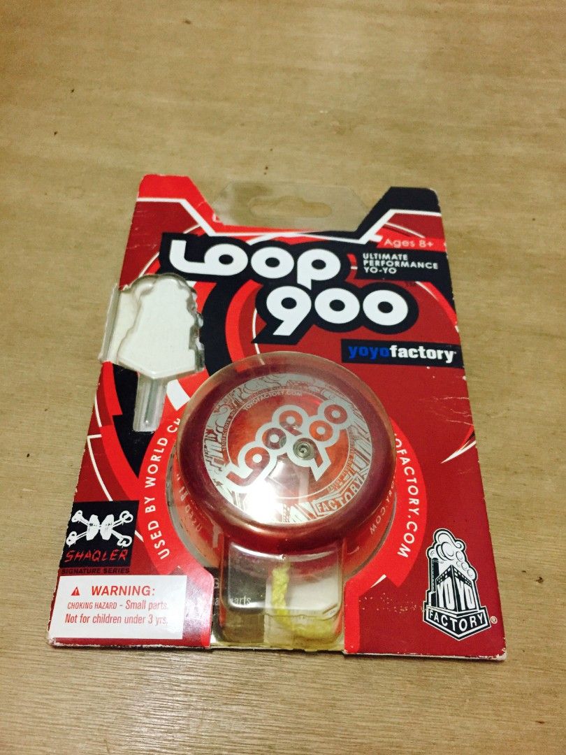 Yoyofactory loop900 yoyo (Category: Vintage Collectibles) located in Alfonso. Submitted by mrasterisk (Listing ID 1355028815, Image 1). Description: Issue hindi na mint yung kanya packaging, pero presentable pa at brandnew pa..
