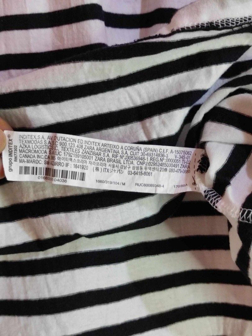 Zara V-neck (Category: Blouses) located in Bulacan. Submitted by 2nd_base (Listing ID 1354981633, Image 3). Description: Width: 18.5 Length: 23 M on tag Good condition, No issue.