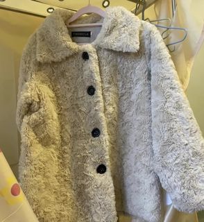 毛毛外套 原價680元64244272470019110