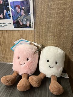 （分類：）位於 。 由 whenfluffy 提交（商品編號 1355271399，圖片 1）。簡介： 。