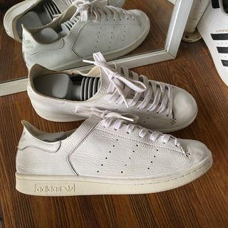 (Kategori: ) berada di . Dikirim oleh sneakerssecondmarket (ID iklan 1355244359, Gambar 1). Deskripsi: .
