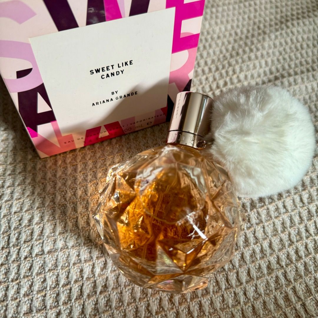 Ariana Grande Sweet Like Candy Perfume 100ml (Category: Fragrance & Deodorants) located in Quezon City. Submitted by hellolili21 (Listing ID 1355105339, Image 1). Description: 100ml size FSM Guaranteed Authentic.