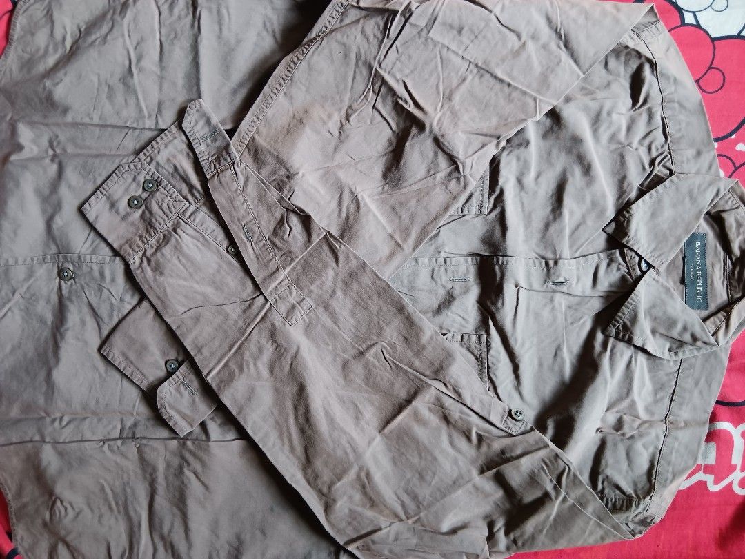Banana Republic (Category: Formal Shirts) located in Quezon City. Submitted by youngcloud_a83a67 (Listing ID 1355111290, Image 1). Description: Banana Republic longsleeve polo 21.5x27 fairview and nova qc if meet ups.
