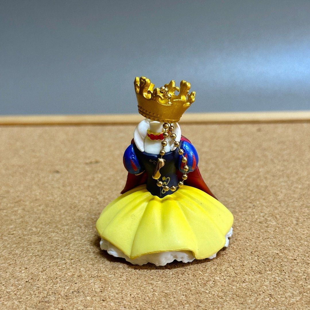 Bandai Disney Snow White Costume Charm - Php 280 (Category: Character Goods) located in Davao. Submitted by pandorastoybox (Listing ID 1355137832, Image 1). Description: Bandai Disney Snow White Costume Charm - Php 280.
