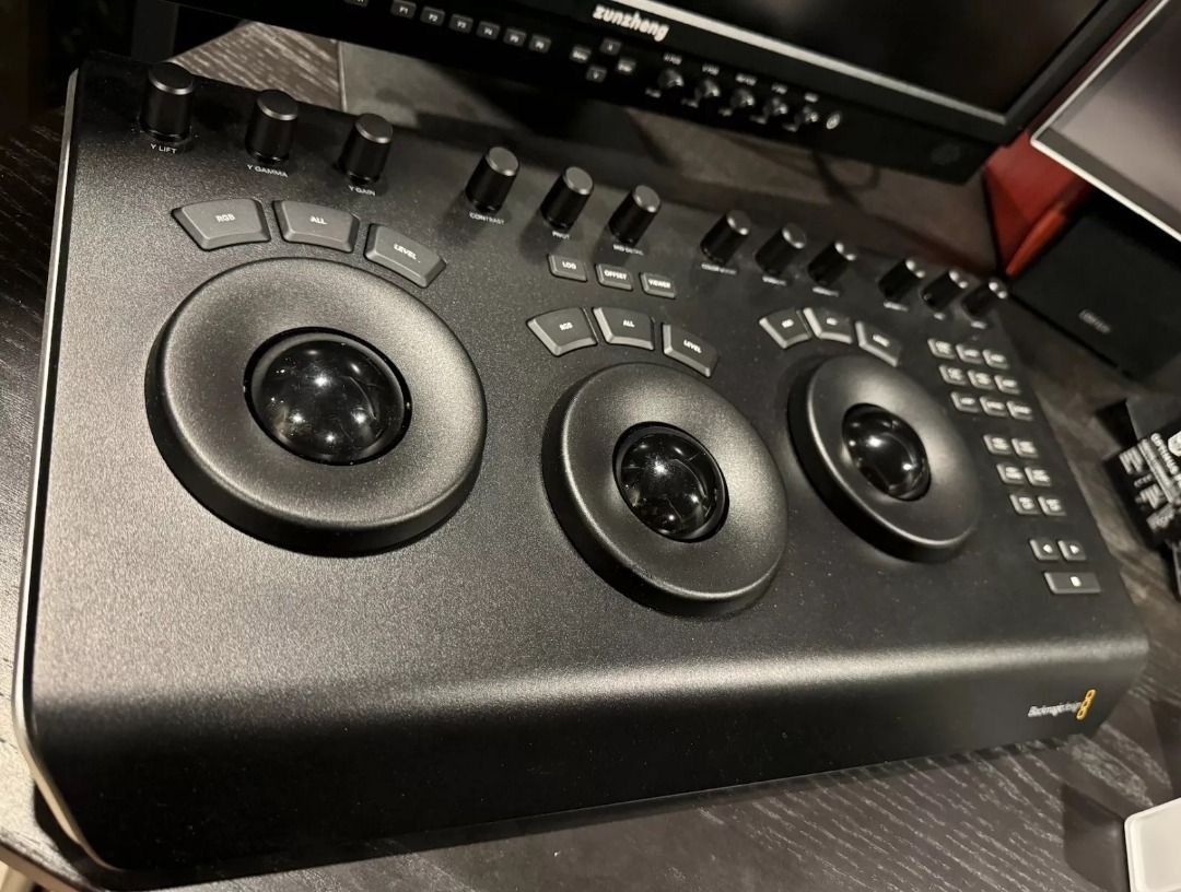 Blackmagic Design DaVinci Resolve Micro Panel62863066383873112