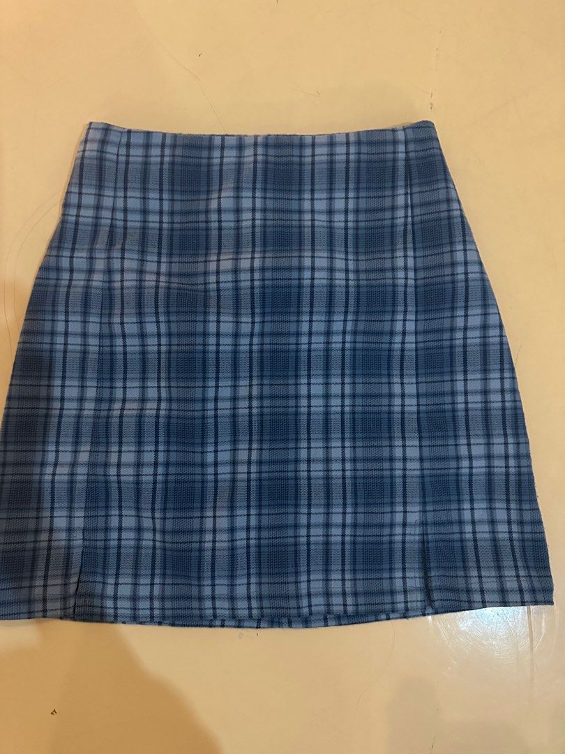 Brandy Melville Blue Plaid Mini Skirt (Category: Skirts) located in Quezon City. Submitted by aumarina (Listing ID 1355263839, Image 1). Description: - used only once - bought in store, aus - RFS: cleaning out closet - buyer must be the one to book lalamove or other mode of delivery - Only accepting gcash ( FOR 3 OR MORE ITEMS PURCHASED TOGETHER, ADDITIONAL 10% OFF) .