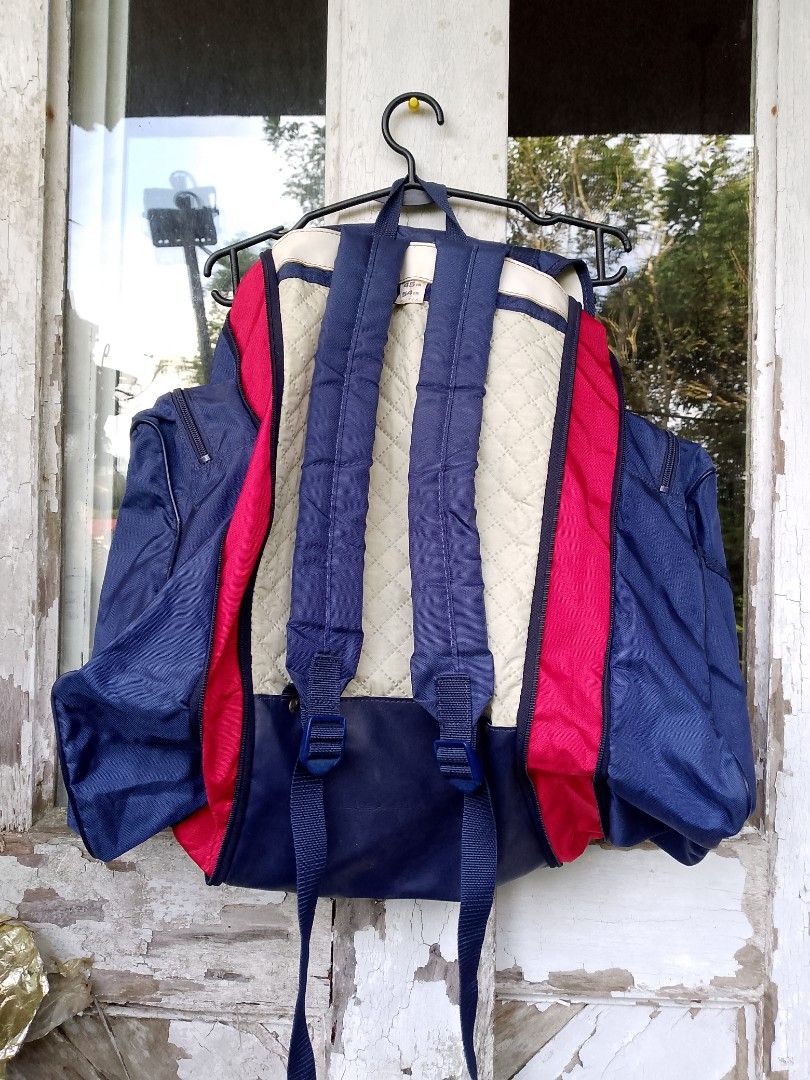 Camping Backpack (Category: Backpacks) located in Tagaytay City. Submitted by jagsassortedph (Listing ID 1355198530, Image 2). Description: CLASS CHAMP BACKPACK ☆ Negotiable price ☆ 23.5 × 9 × 20.5 inch ☆Has minimal flaws ☆Large capacity.