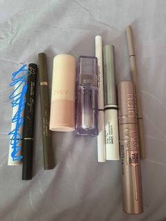 (Category: ) located in . Submitted by emmelyaaa (Listing ID 1355132847, Image 1). Description: .