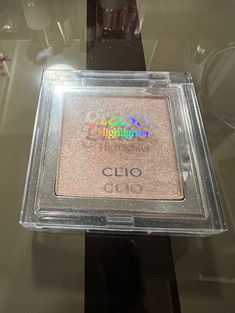 Clio Glass Highlighter in Smooth Dough (Category: Makeup) located in Paranaque City. Submitted by mcmyg (Listing ID 1355099042, Image 1). Description: Clio Glass Highlighter in shade 02 Smooth Dough bought from 🍊app just this month (Feb 2025) used 2x only, still like new shade not for me.