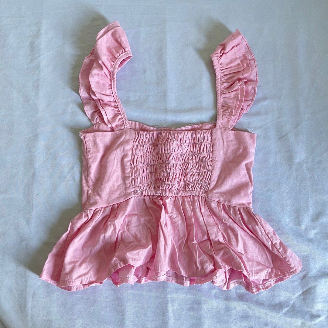 DOMINIC & CO PINK PEPLUM TOP (Category: Sleeveless) located in Makati City. Submitted by _prelovedchi (Listing ID 1355171108, Image 2). Description: - brand new! never used! - very cutesyy! - free size MOP: gcash/bpi MOD: lalamove/grab/ggx/jnt.