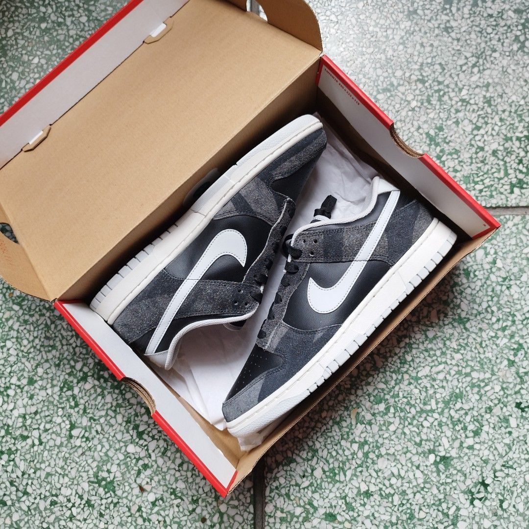 Dunk Low Zebra 2022 (Category: Sneakers) located in Malabon City. Submitted by regium.ph (Listing ID 1355180643, Image 1). Description: Rare Find‼️ Dunk Low 'Zebra' 2022 Size on hand: 10 US Men's Brand new & Complete. ₱8,999 Other sizes are open for Pre-order. We do shipping nationwide. MOP - Bank Transfer / Gcash / Maya.