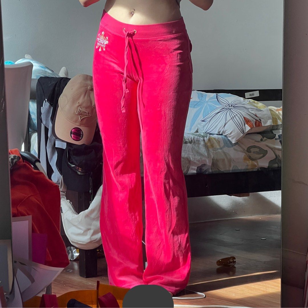 Jucy Couture y2k flared bottoms (Category: Other Bottoms) located in Makati City. Submitted by magicrattt (Listing ID 1355167408, Image 1). Description: 10/10 condition Hot pink! This is flared Very soft and comfortable 🤌🏼 Payment: BPI 📍makati .