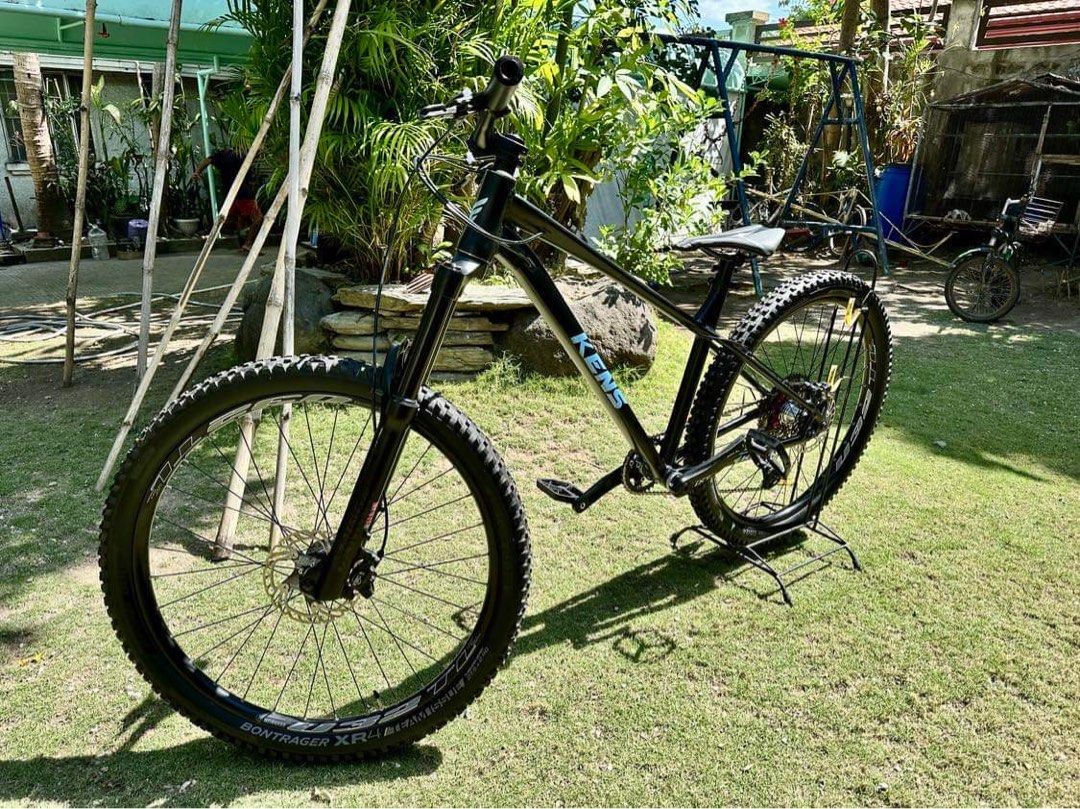 Kens All Mountain/Enduro Frame Medium (Boost, 27.5, Thru-Axle) (Category: Bicycles) located in Paranaque City. Submitted by imeldarc (Listing ID 1355160603, Image 1). Description: Kens All Mountain/Enduro Frame Medium (Boost, 27.5, Thru-Axle) Price: P35,000.00 Neg. RFS: No longer being used. - Bike only trailed twice - used for less than 30km Condition: Like New Other details: Cockpit - Truvativ Downhill Stem (40mm) - Shadow handlebar (71 cm span