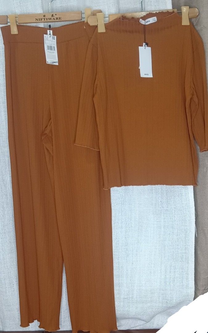 Mango coord (Category: Sets or Coordinates) located in Cabanatuan. Submitted by miss.maia (Listing ID 1355272995, Image 3). Description: Mango Collection size Large BNWT Original price for 2295 selling low for 1500 only slightly NEGO for sure buyer.