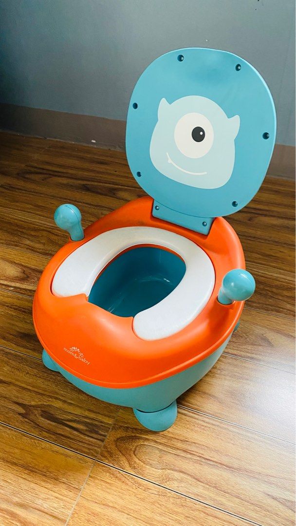 Mom & Baby Potty Trainer (Category: Toilet Training) located in Quezon City. Submitted by lajocha (Listing ID 1355198006, Image 2). Description: No more box. Discount for sure buyers. Shipping fee will be shouldered by the buyer. .