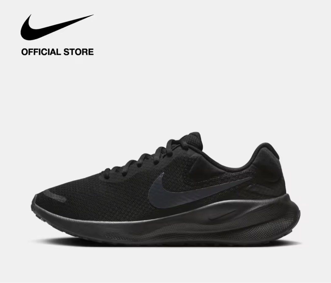 Nike Women Running Shoes (Category: Sneakers) located in Quezon City. Submitted by lexannieg (Listing ID 1355103384, Image 1). Description: .