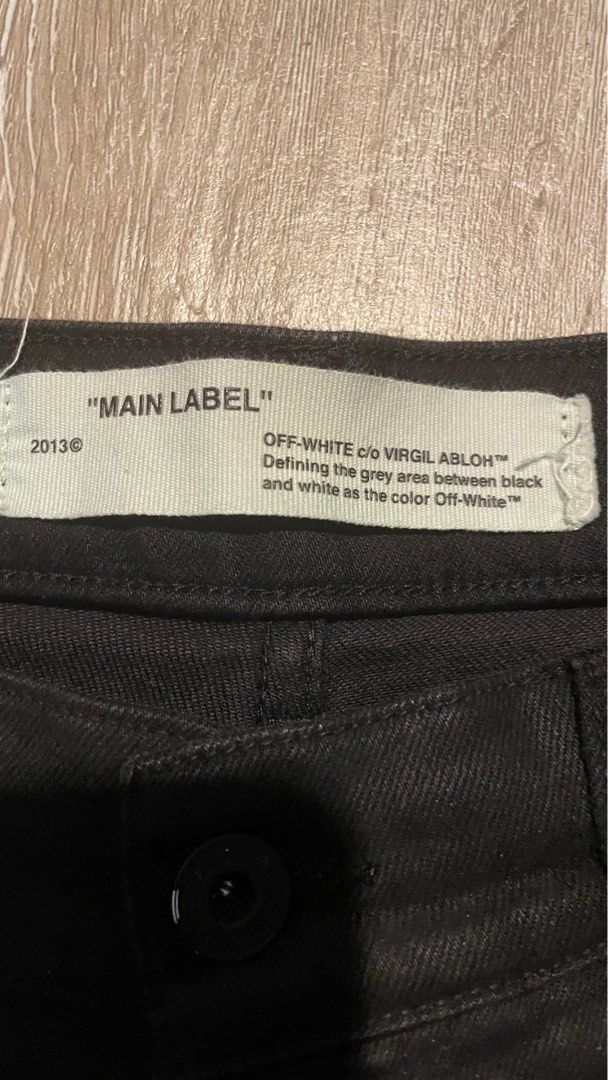 Off-White Virgil Abloh Scorpion Denim Shorts (Category: Shorts) located in Mandaluyong City. Submitted by g_isak (Listing ID 1355141609, Image 2). Description: Size 33 issues: lost the red cord belt price is negotiable rfs: doesn’t fit my style .