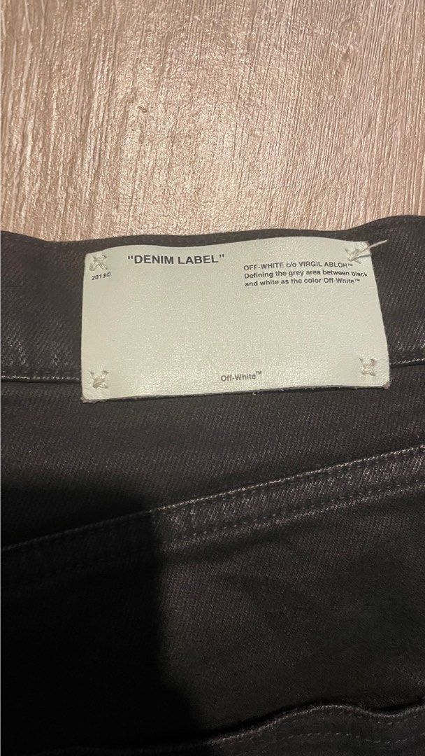 Off-White Virgil Abloh Scorpion Denim Shorts (Category: Shorts) located in Mandaluyong City. Submitted by g_isak (Listing ID 1355141609, Image 3). Description: Size 33 issues: lost the red cord belt price is negotiable rfs: doesn’t fit my style .
