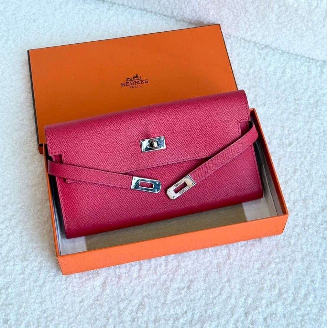 Pre order (Category: Luxury Bags & Wallets) located in Butuan. Submitted by jen_pre (Listing ID 1355108448, Image 1). Description: Kelly Wallet Epsom PHW ☑️ Very Good condition 📦 box.