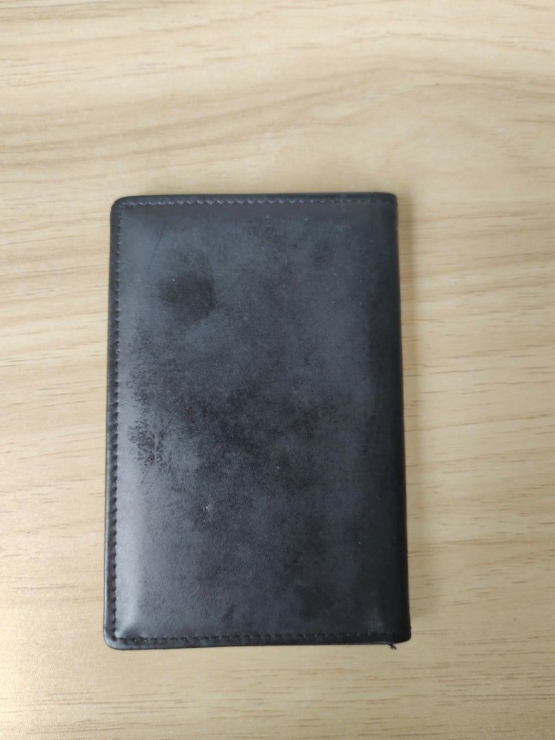 CHAUMET PARIS CARD HOLDER GENUINE LEATHER (Category: Wallets & Card Holders) located in Quezon City. Submitted by maveelee_olshop (Listing ID 1355142349, Image 2). Description: preloved.