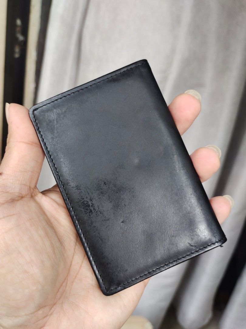 CHAUMET PARIS CARD HOLDER GENUINE LEATHER (Category: Wallets & Card Holders) located in Quezon City. Submitted by maveelee_olshop (Listing ID 1355142349, Image 1). Description: preloved.