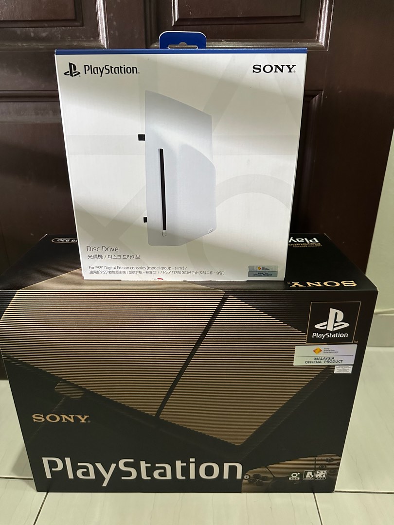 Console PlayStation 5 Édition Limitée 30ème Anniversaire – Scellée – Neuf