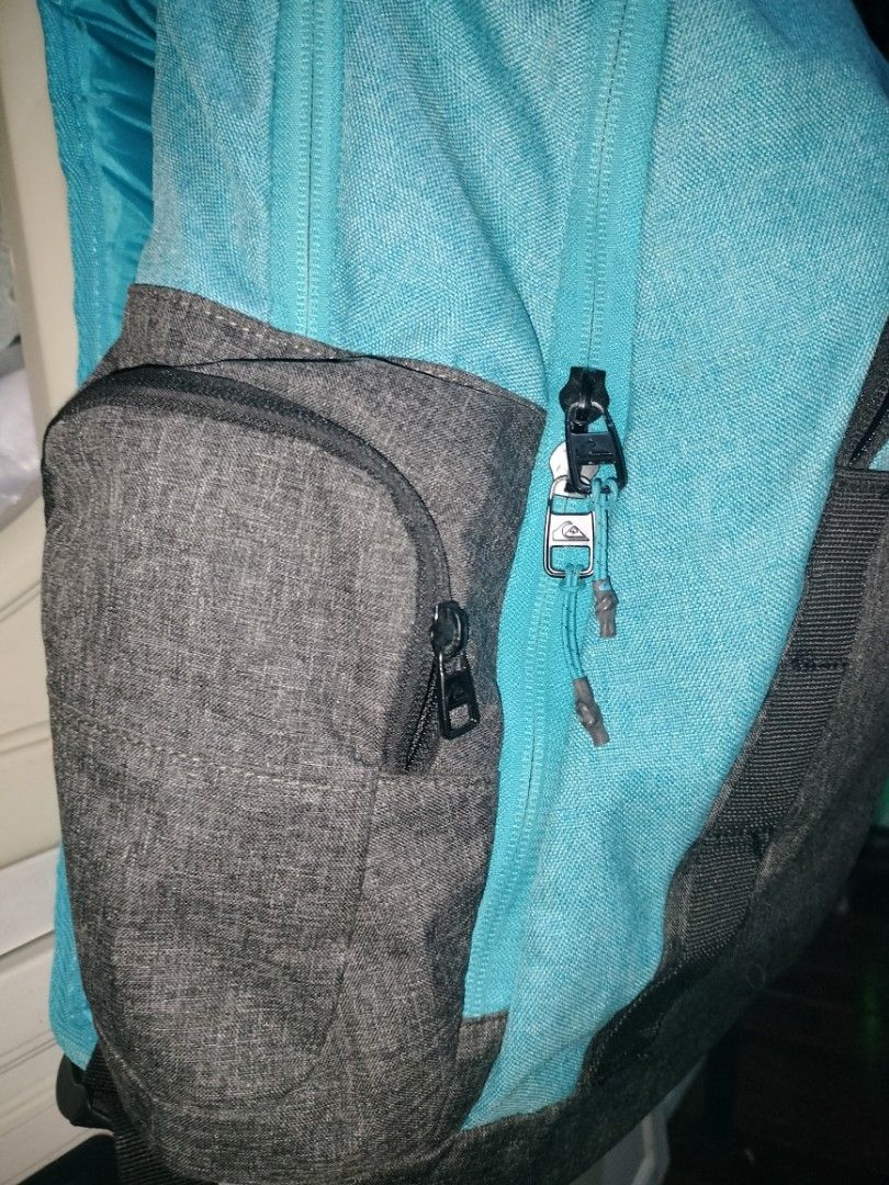 Quiksilver Travel Backpack (Category: Backpacks) located in Marikina City. Submitted by dboyy (Listing ID 1355240370, Image 3). Description: Quicksilver Backpack with minor discoloration All zippers and straps are in good condition 2 separated sections, Can fit up to 16 inch laptop.