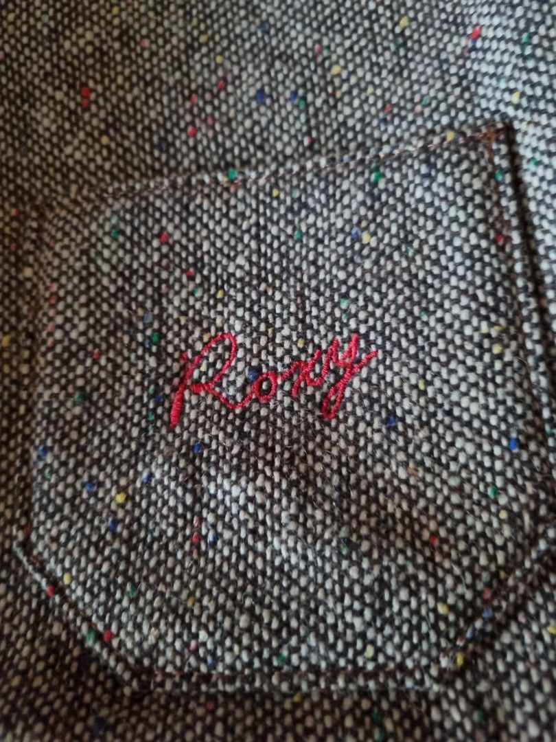 Roxy Bag (Category: Tote Bags) located in Petaling Jaya. Submitted by latte66 (Listing ID 1355166129, Image 2). Description: .