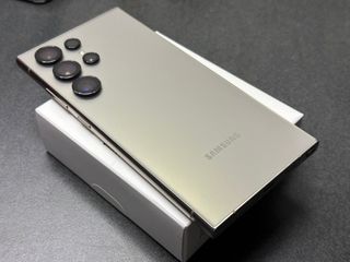 （分類：）位於 。 由 harrislhm 提交（商品編號 1354870406，圖片 1）。簡介： 。