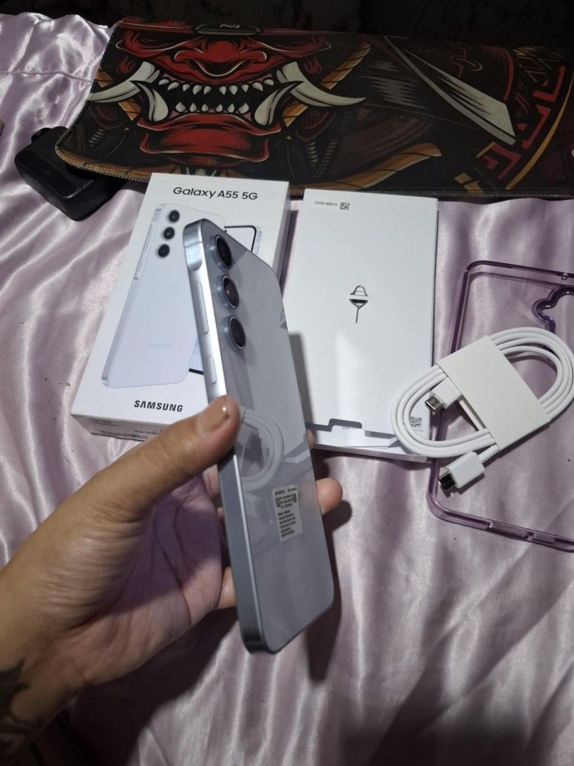 Samsung a55 5g 8/256 (Category: Samsung) located in Caloocan City. Submitted by chimauwu (Listing ID 1355256021, Image 2). Description: For Sale Samsung A55 5g 256gb 2 weeks old only Complete box and charger with case no issue po 14k south caloocan.