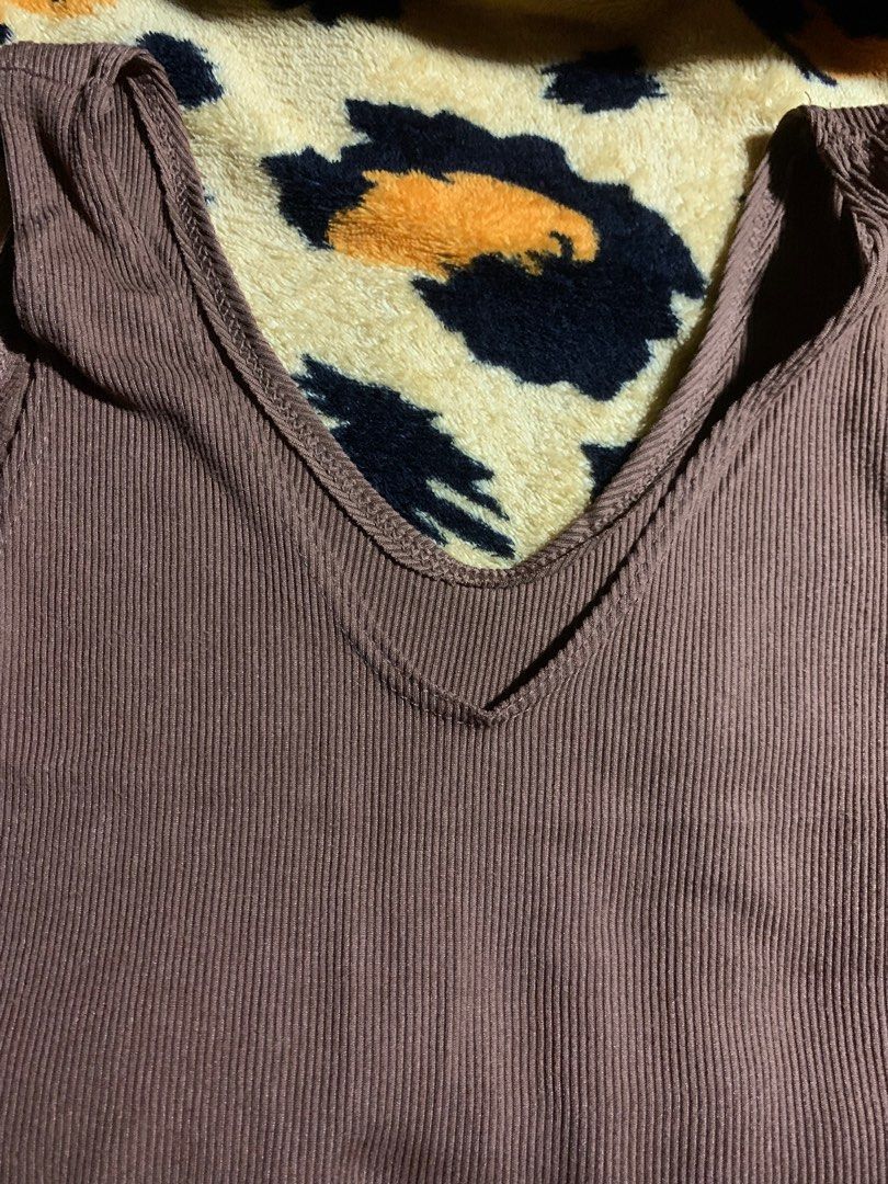Sleeveless Knitted Brown Dress (Category: Dresses) located in Taguig. Submitted by helpme_declutteeer (Listing ID 1355139148, Image 3). Description: S-M 5’3ft yung height ko at above the knee siya sakin.