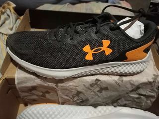 Underarmour running shoes size 11