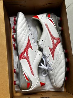 (Category: ) located in . Submitted by bootsinstocks (Listing ID 1355170666, Image 1). Description: .