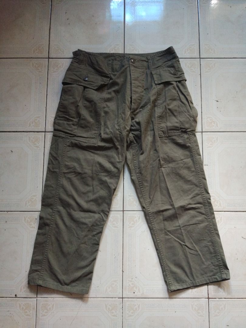 Workware OD Cargo Pant 31.5 actual (Category: Trousers) located in Pasay City. Submitted by denimdude.ph (Listing ID 1355202917, Image 1). Description: altered length.