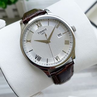 100%全新原裝 TISSOT天梭俊雅系列 石英機芯 防水多功能 男錶 42mm 銀色錶盤64233811289218110